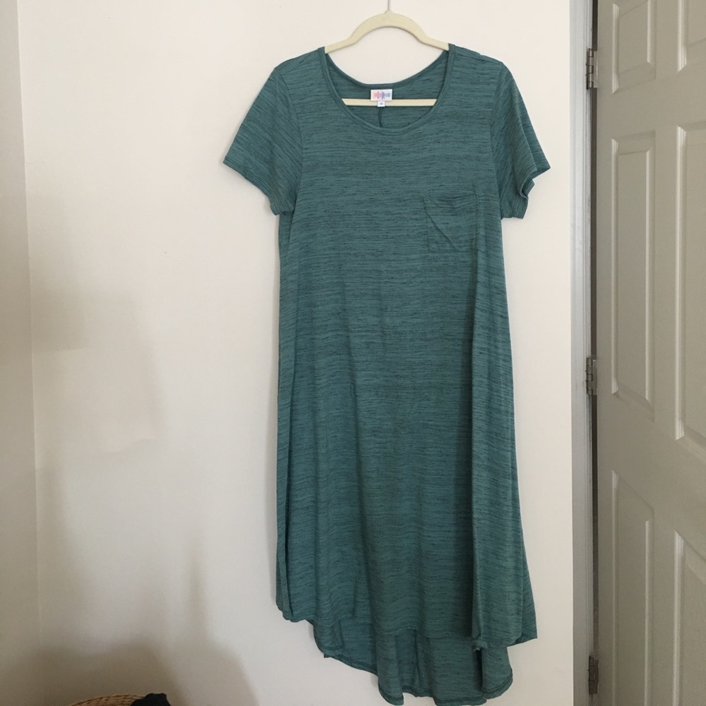 Lularoe Carly medium